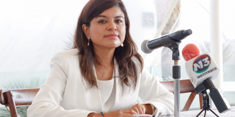 Reto a Cristóbal Arias a debatir sobre violencia de género: Carol Arriaga