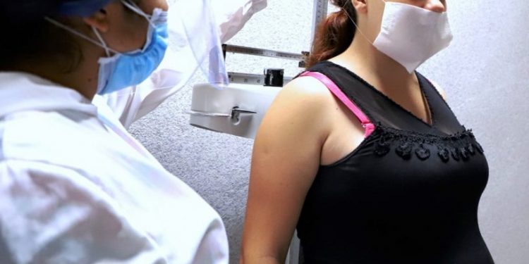 Mujeres embarazadas no deben perder sus citas médicas: SSM