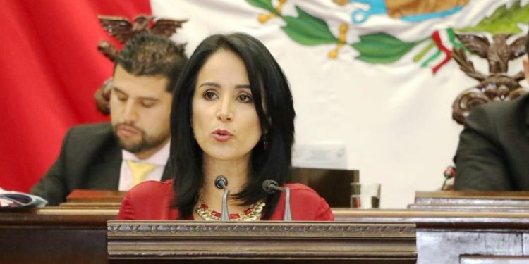 Detección oportuna, fundamental para combatir la fibrosis quística: Lucila Martínez