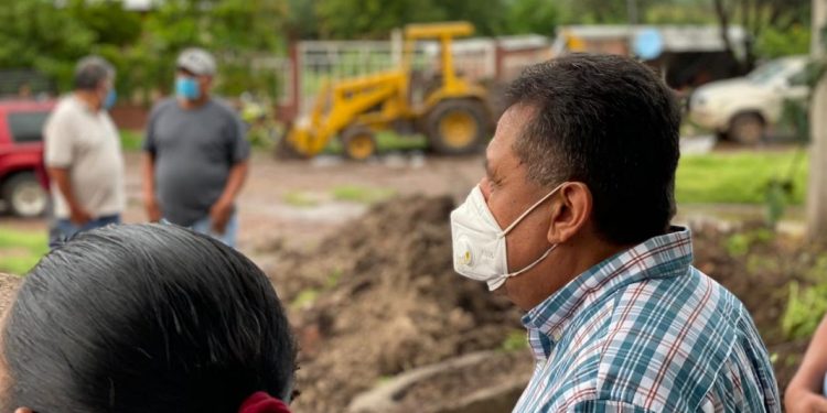 Inicia la introducción de red de agua en San Antonio La Labor Municipio de Apatzingán