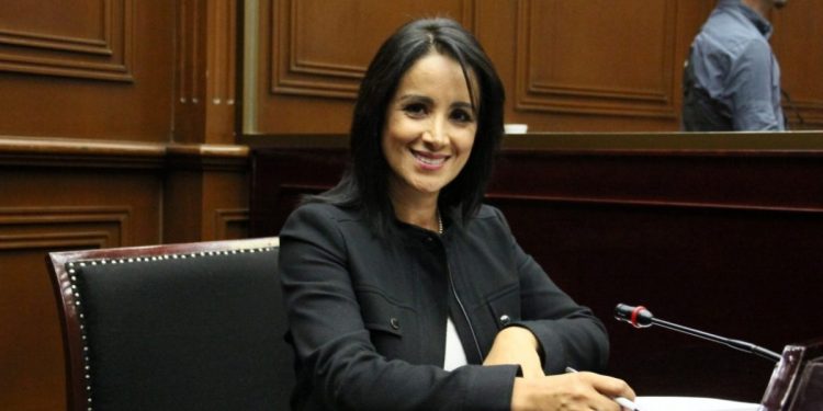 Llama Lucila Martínez a promover la cultura de la denuncia para combatir violencia política en proceso electoral