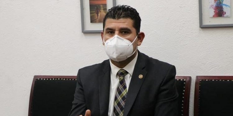 Poder Legislativo debe ser garante del respeto a la Constitución: Octavio Ocampo