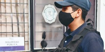 “Para ser policía hay que tener espíritu de servicio y ayudar a la gente”