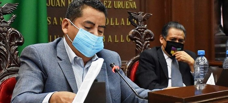 Para proteger derechos de los trabajadores Ángel Custodio propone reforma