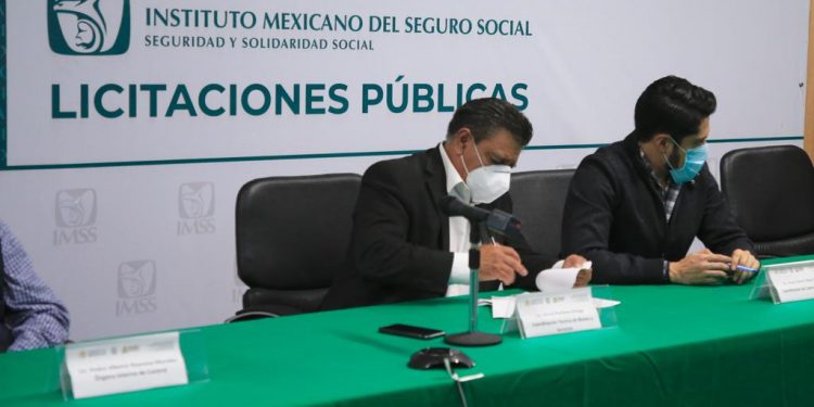 Abre IMSS procedimientos de licitación en vivo para fortalecer la transparencia