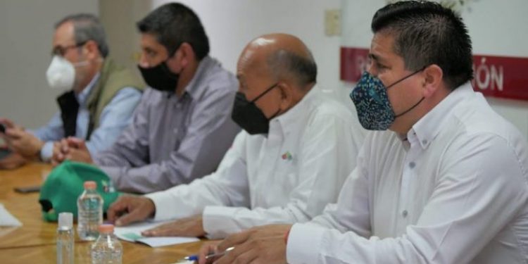 Atienden Bienestar y FND a productores de Michoacán