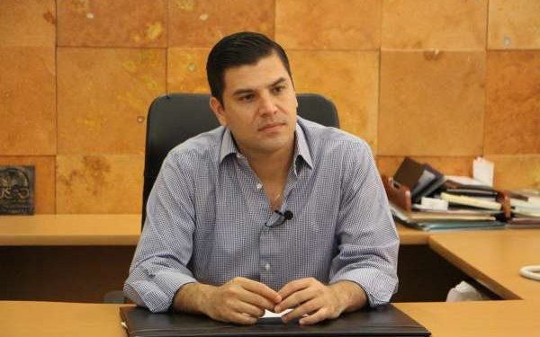 Confirman fallecimiento de César Chávez Garibay ex alcalde de Apatzingán