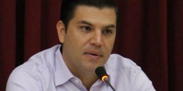 Reportan atentado contra el ex alcalde de Apatzingán César Chávez