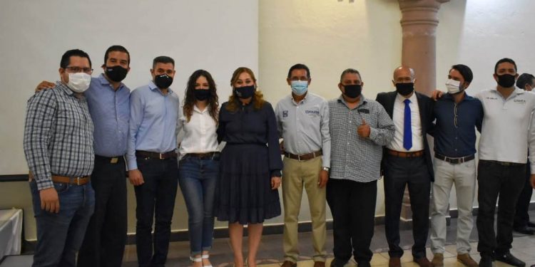 Actividad diaria de Cuquita Cabrera deja constancia de su gestión social; ciudadanía