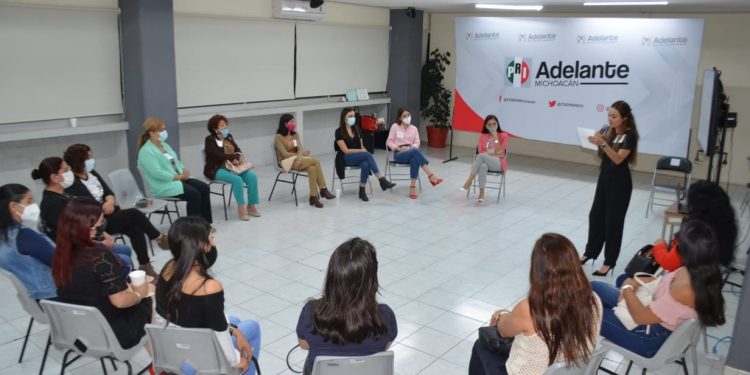 PROMUEVE EL MT LA PARTICIPACIÓN DE LAS MUJERES EN LA POLÍTICA