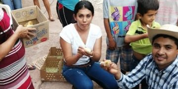 Resuelve gestiones Octavio Ocampo en Huetamo y Tiquicheo