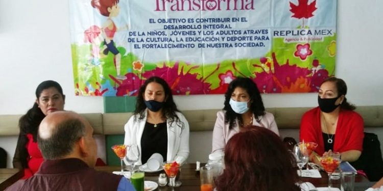 Mujeres fortalecen Reconstruyamos Juntos Uruapan con sus capacidades y proyectos
