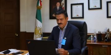 Presenta Ricardo Luna García al COBIOCOM trabajos de Michoacán en la estrategia estatal para polinizadores