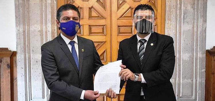 Recibe presidencia del Congreso del Estado informe de Compromisos de la UMSNH con el Legislativo michoacano