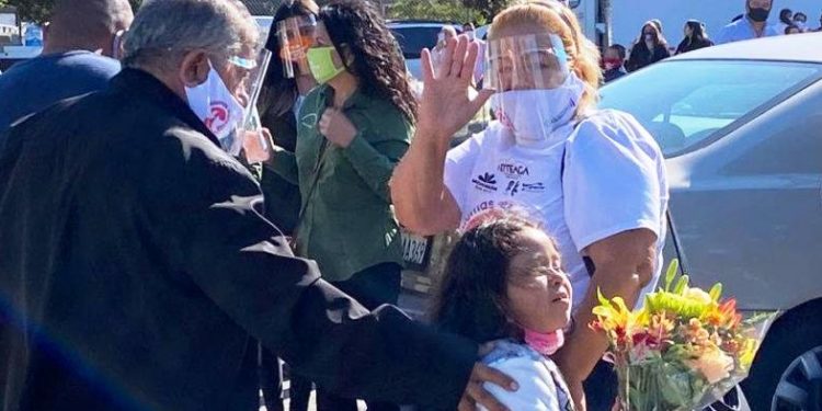 Se reencuentran con sus seres queridos en EU, 47 Palomas Mensajeras de Arteaga