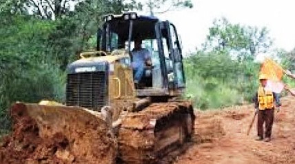 Rehabilita Gobierno de Michoacán mil 811 km de caminos saca cosechas