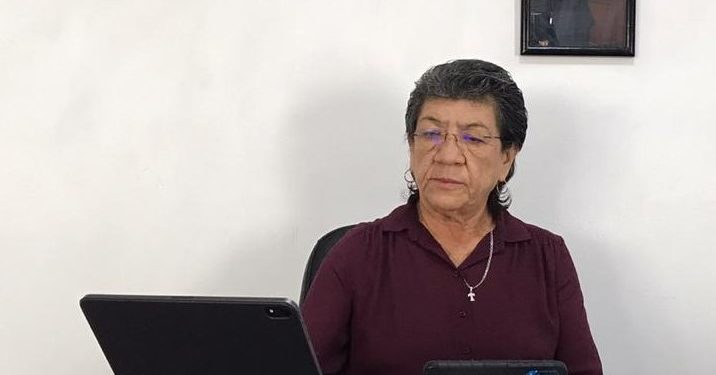 Es necesario la capacitación periódica de los trabajadores del Estado: Tere López