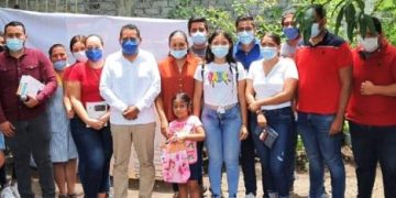 Ángel Custodio acuerda con apatzinguenses ir juntos por un proyecto social