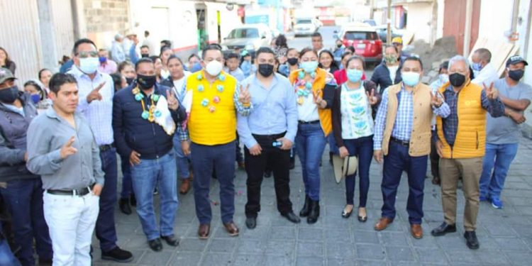 Cuando vamos unidos, nadie detiene a los perredistas: Víctor Manríquez