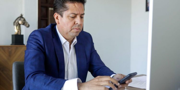 Toño García llama a Secretaría de Economía a atender problemática en el Puerto de Lázaro Cárdenas