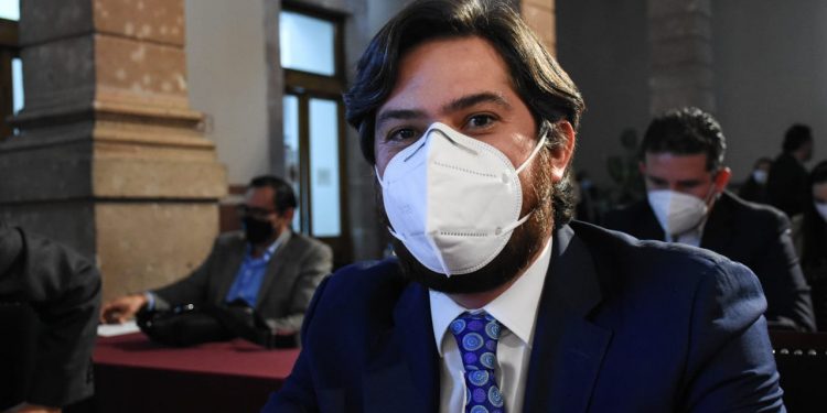 Informe de gobierno, alejado de la realidad: Eduardo Orihuela