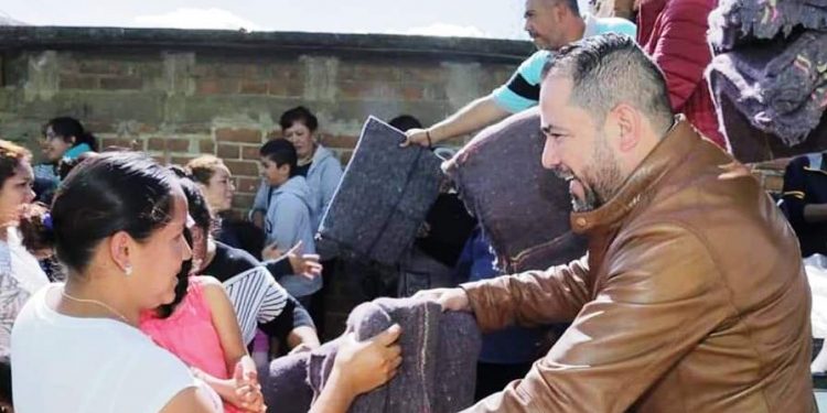 Pone en marcha Humberto González campaña Cobijando Corazones en Distrito de Puruándiro
