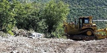 Rehabilita Gobierno de Michoacán 96 km de caminos saca cosechas en Maravatío