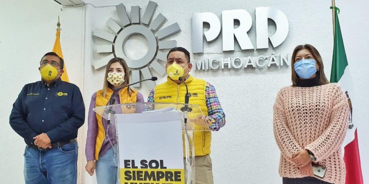 PRD, el partido con mayor número de representantes acreditados ante los órganos electorales