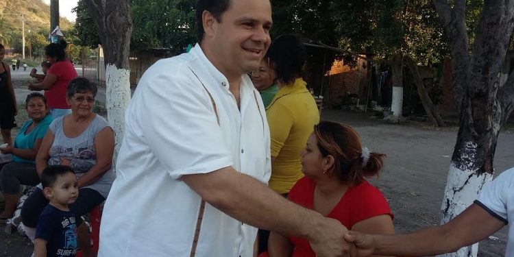 Bajo el liderazgo de Antonio Navarrete se fortalece estructura del PRD en Apatzingán