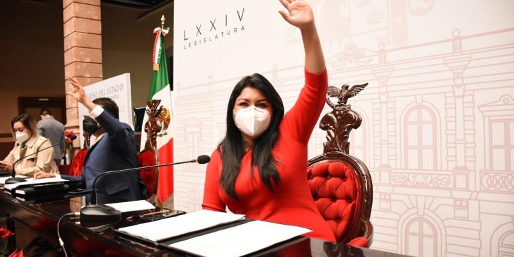 Con cambios a la Ley de Ingresos de Uruapan, Brenda Fraga logra beneficios para las familias del municipio