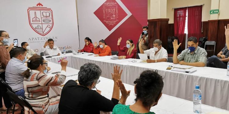 Cabildo de Apatzingán Aprueban POA 2021