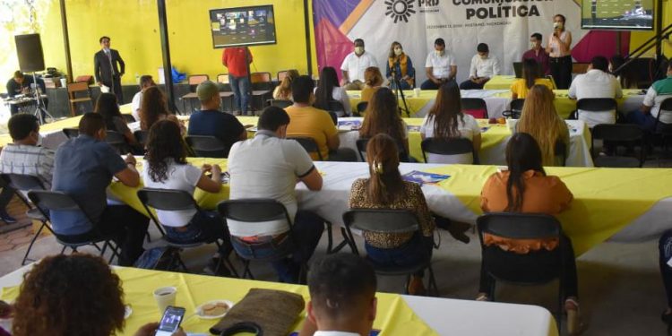 Desde Huetamo, Primer Congreso  de Comunicación Política del PRD