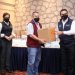 Entrega Gobernador material de protección contra COVID-19 a transportistas