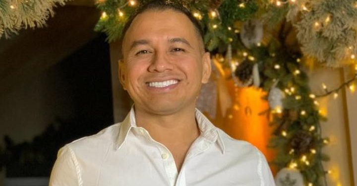 Apoyo al comercio local para incentivar la economía de las familias apatzinguenses llama el regidor Juan Romero