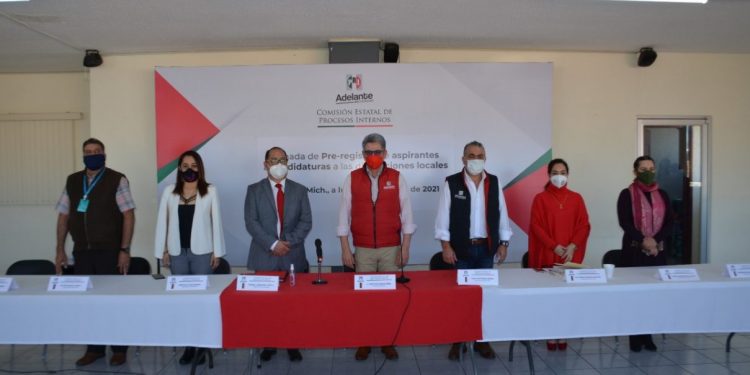 Registra PRI a 15 aspirantes a diputaciones locales