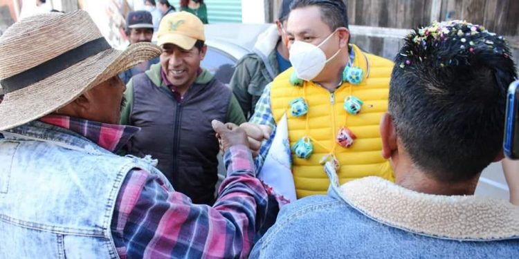 El PRD es el instrumento para dar voz a la ciudadanía: Víctor Manríquez