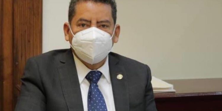 Ángel Custodio Virrueta la mejor opción en sondeo y mediciones en el Distrito Local de Apatzingan