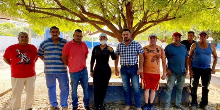 Encargados del Orden y Lideres sociales de la zona rural de Apatzingán se unen a Isabel Torres Sánchez