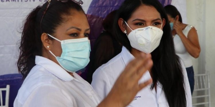 Erika Magali González logra registro como precandidata a la alcaldía de Apatzingán