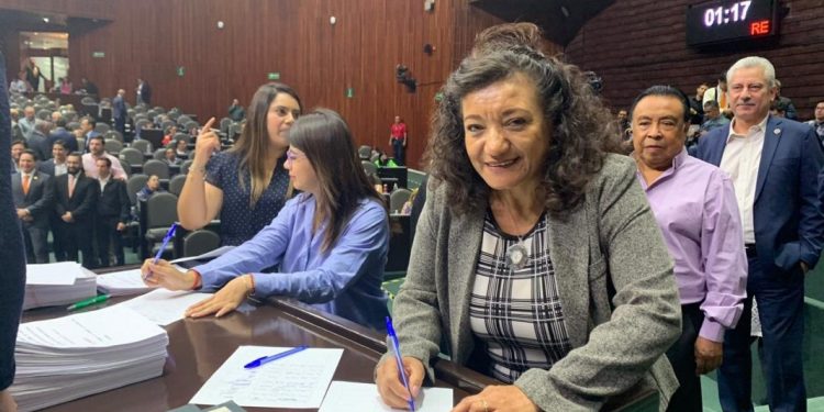 Buscar una unidad en Morena con hechos, no palabras»: María Chávez Pérez