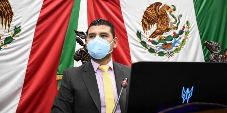 Michoacán contará con una legislación fortalecida en pro del medio ambiente: Octavio Ocampo