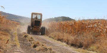 Concreta Gobierno de Michoacán 101 obras rurales en Pajacuarán