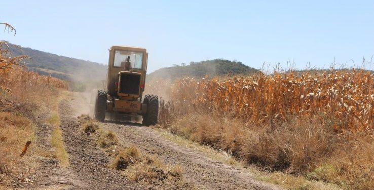 Concreta Gobierno de Michoacán 101 obras rurales en Pajacuarán