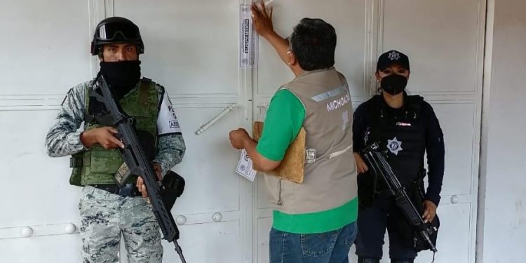 Suspenden Guardianes de la Salud tres establecimientos en Morelia