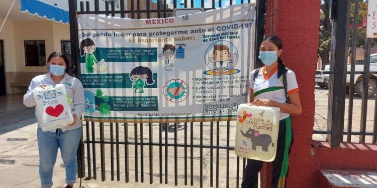 Realizan labor altruista estudiantes del CEMSaD de Acahuato