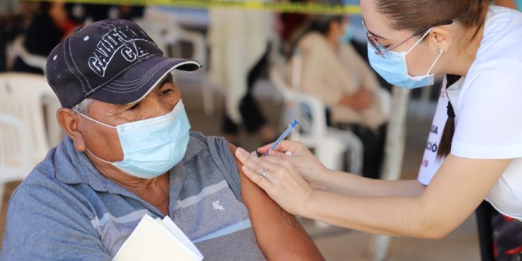 Han fallecido 2 mil 527 adultos mayores de 60 años por COVID-19