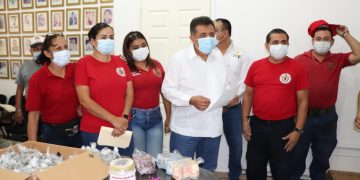 Bomberos de Apatzingán recaudan más 194 mil pesos en la colecta anual