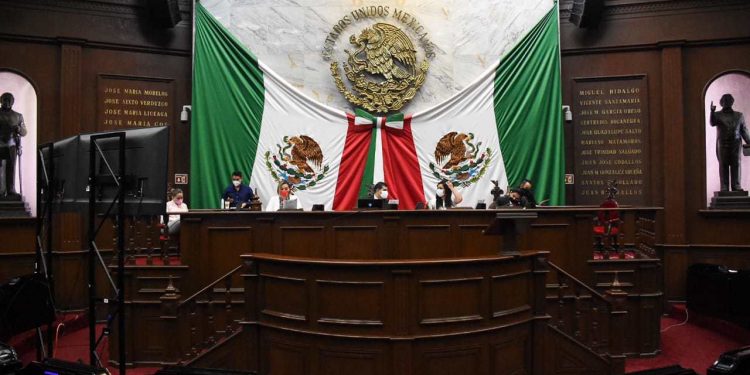 Aprueban diputados glosas del V Informe de Gobierno