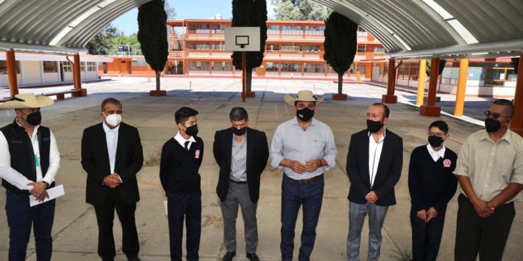 Entrega Gobernador obras educativas por más de 18 millones en Morelia