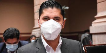 Respalda Javier Paredes Legislaciones que estén a favor de  la salud y el  bienestar de las mujeres en Michoacán